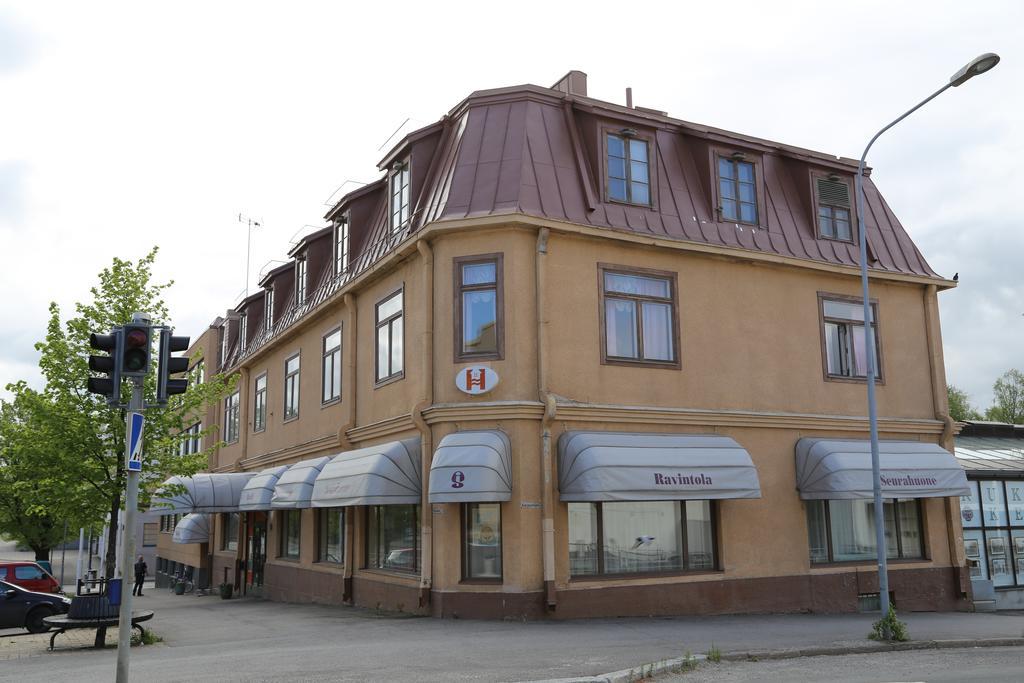 Hotelli Iisalmen Seurahuone Iisalmi Zewnętrze zdjęcie